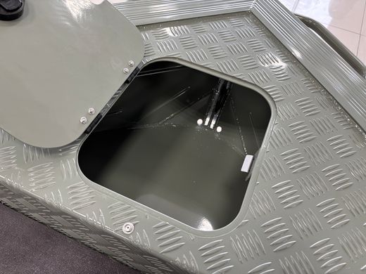 Моторная лодка, Тактика 460 DC (Comfort), хаки