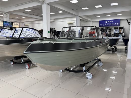 Моторная лодка, Тактика 460 DC