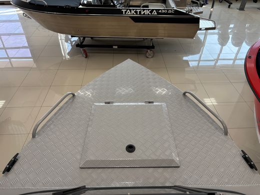 Моторная лодка, Тактика 460, серый