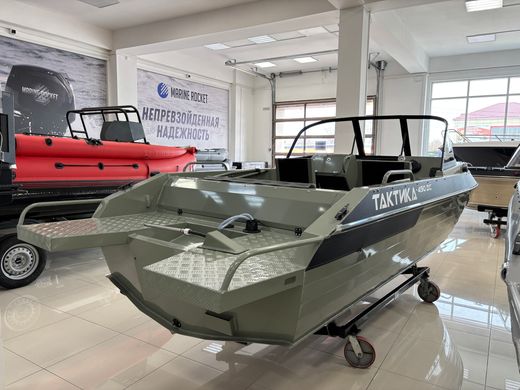 Моторная лодка, Тактика 490 DC, хаки