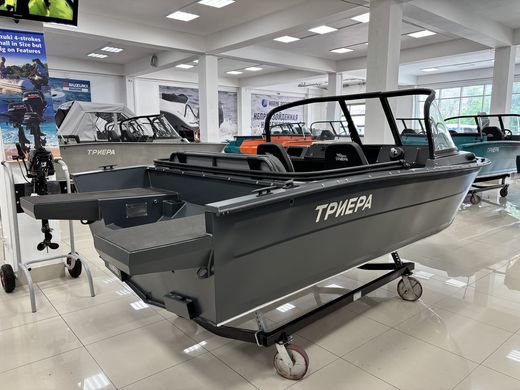Моторная лодка, Триера 420 BR, серый