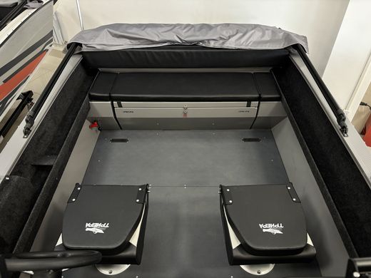 Моторная лодка, Триера 460 BR_new, серый с Marine Rocket MREF60FUEL-T