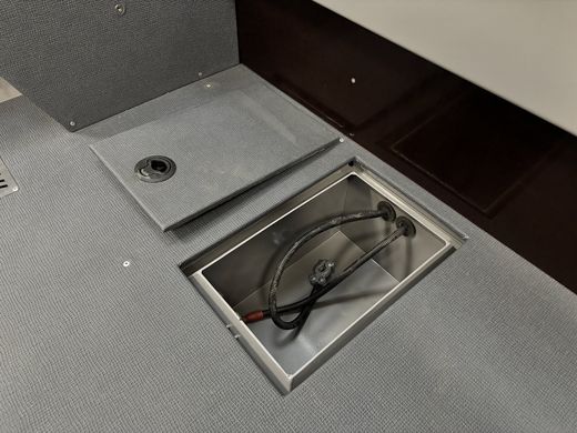 Моторная лодка, Триера 460 BR_new, серый с Marine Rocket MREF60FUEL-T