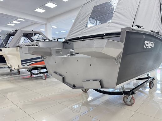 Моторная лодка, Триера 460 BR_new, серый (тент ходовой, стояночный, транспортировочный) с Marine Rocket MREF60FUEL-T