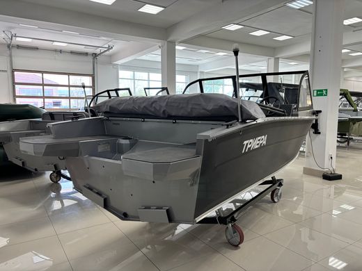 Моторная лодка, Триера 460 BR_new, серый