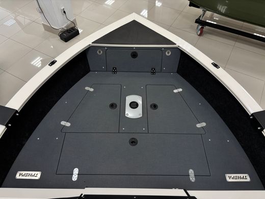 Моторная лодка, Триера 460 FISH_new, белый с Suzuki DF50ATL