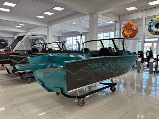 Моторная лодка, Триера 470 FISH, бирюзовый с Suzuki DF60ATL