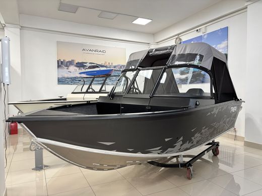 Моторная лодка, Триера 470 FISH, черный с Marine Rocket MREF60FUEL-T