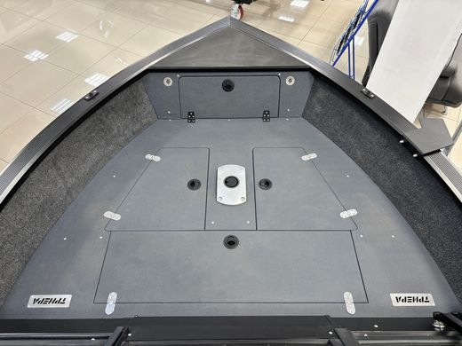 Моторная лодка, Триера 470 FISH, чёрный