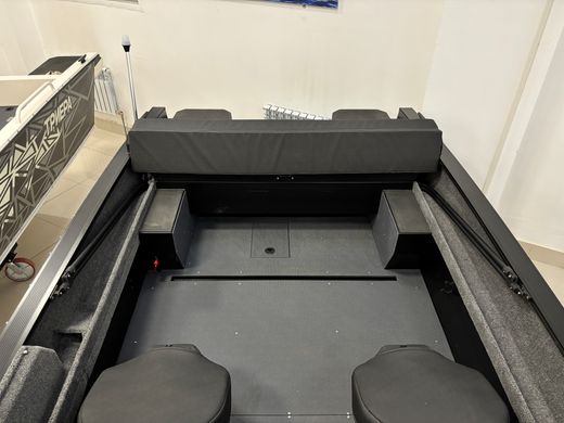 Моторная лодка, Триера 470 FISH, чёрный