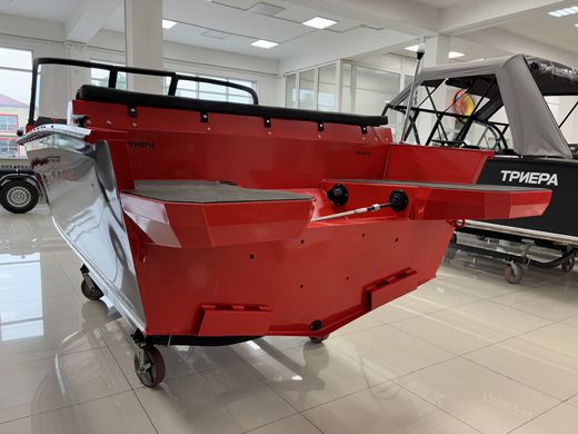 Моторная лодка, Триера 470 FISH, красный с Marine Rocket MREF50FVEL-T