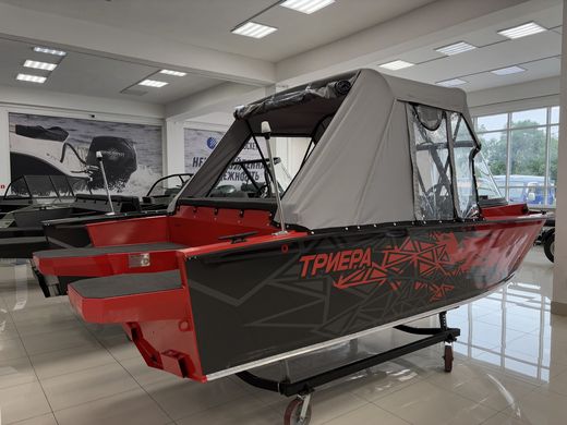 Моторная лодка, Триера 470 FISH, красный с Marine Rocket MREF50FVEL-T