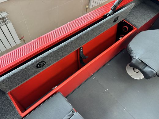 Моторная лодка, Триера 490 FISH, красный