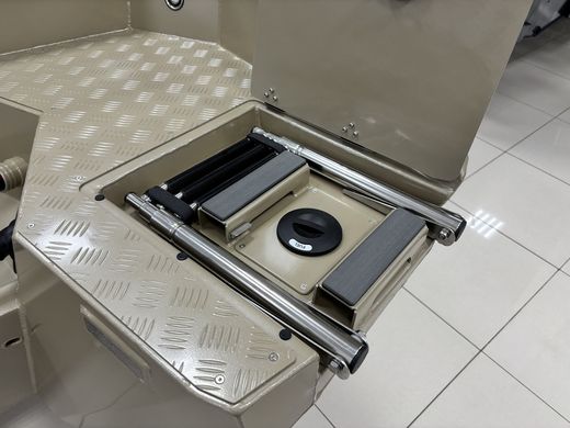 Моторная лодка, Viсtory A4, квинтет, пустыня