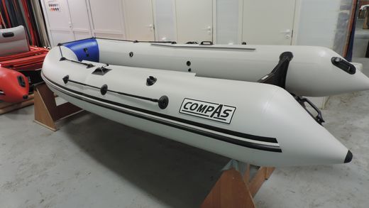 Надувная лодка ПВХ Compas 380S НДНД, светло-серый/синий