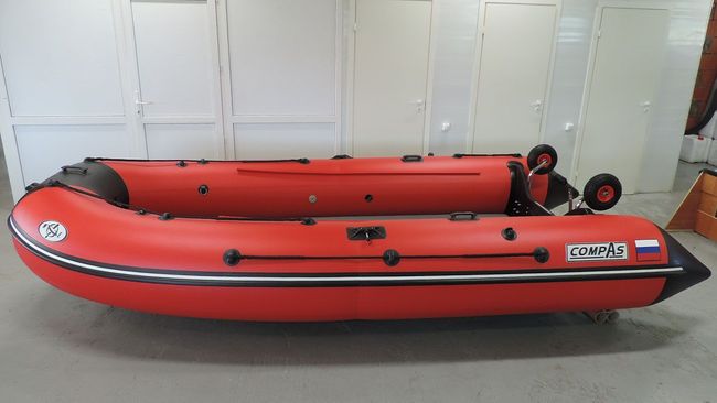 Надувная лодка ПВХ Compas 430 НДНД, красный
