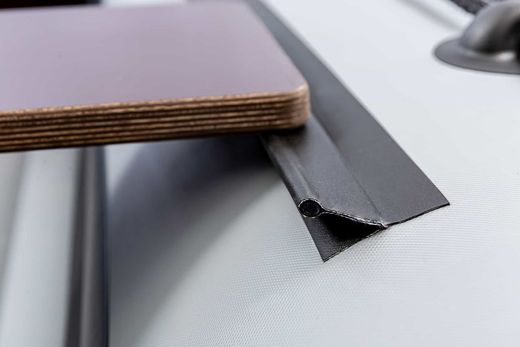 Надувная лодка ПВХ, RiverBoats RB 390 НДНД, черно-серый, уцененная