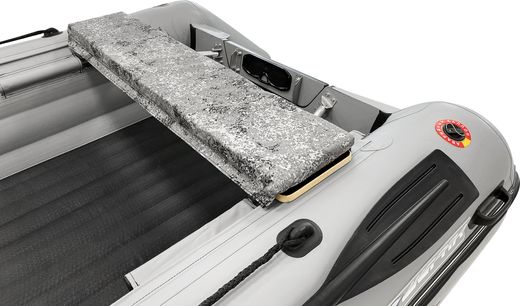 Надувная лодка ПВХ, Шерпа 500 JET, бронь ТПУ 0,7 дна и баллонов, усиление транца, разъемный транец, тент, фартук носовой, накладка на сиденье, тент трапортировочный, транцевые плиты, серый