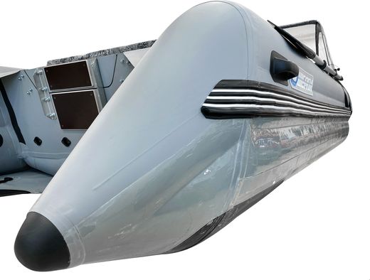 Надувная лодка ПВХ, Шерпа 500 JET, бронь ТПУ 0,7 дна и баллонов, усиление транца, разъемный транец, тент, фартук носовой, накладка на сиденье, тент трапортировочный, транцевые плиты, серый