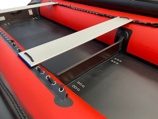 Надувная лодка ПВХ Sibriver GT 480, фальшборт, красный/черный