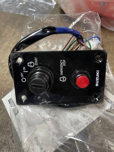 Панель замка зажигания в сборе Suzuki DF9.9-250, уцененная