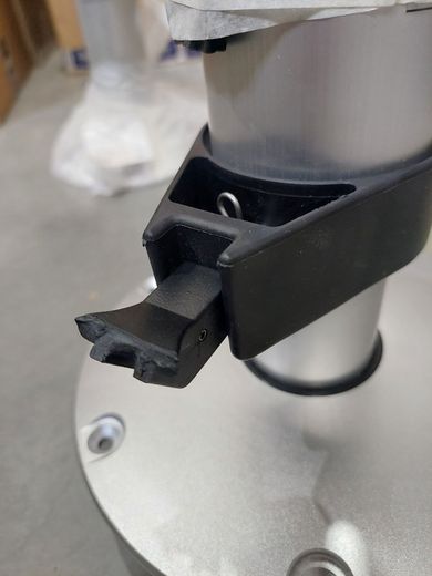 Стойка для сидений демонтируемая регулируемая, высота 330-450 мм, диаметр 73 мм, диаметр основания 230 мм, уцененная