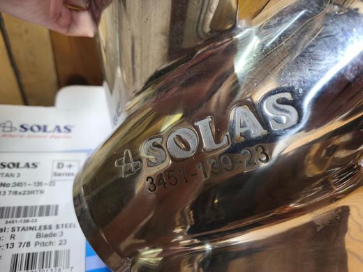 Винты гребные 3x13.9x23R+L комплект, Solas, б/у