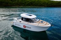 Катер Феникс 700 Cabin белый с Suzuki DF200ATX