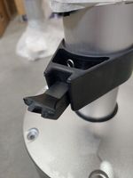 Стойка для сидений демонтируемая регулируемая, высота 330-450 мм, диаметр 73 мм, диаметр основания 230 мм, уцененная