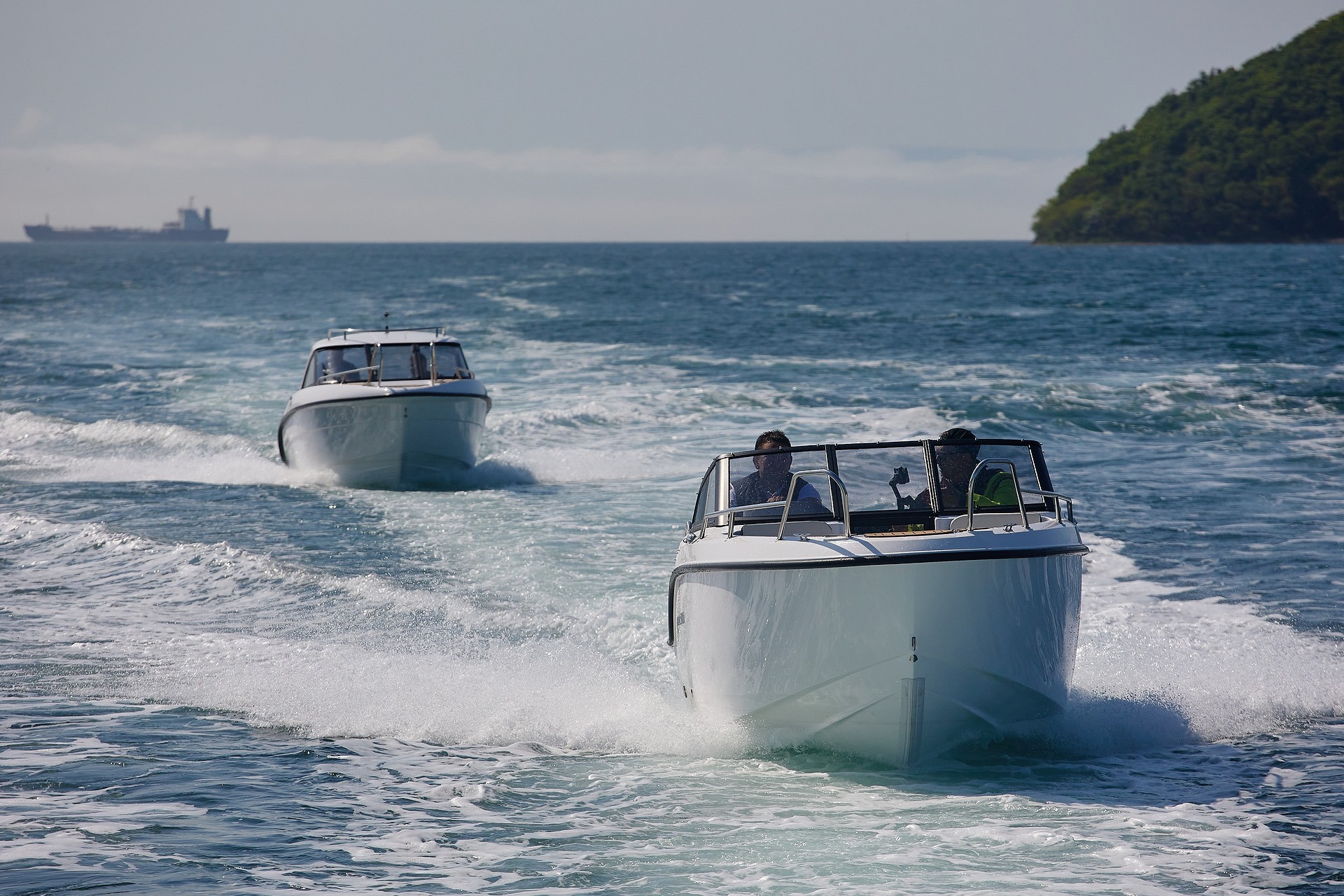 Выбери свой Феникс в салоне «Водник» и наслаждайся!